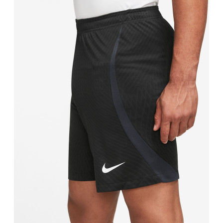 Nike Pantalón Corto Dri-FIT Strike Soccer hombre en Negro |Intersport.es
